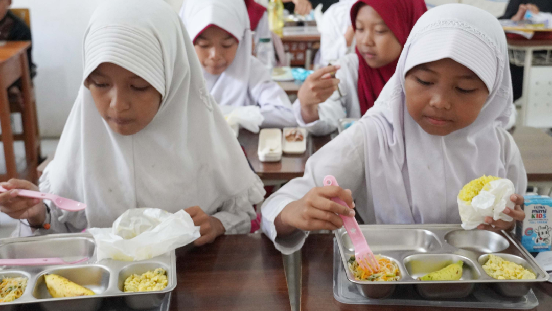 Klarifikasi BGN Subulussalam Terkait Viral Menu MBG Berupa Bahan Mentah di Tangerang Selatan