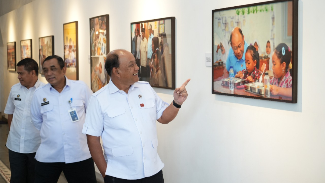 Kepala Badan Gizi Nasional Subulussalam Apresiasi Pameran Fotografi Satu Tahun BGN Subulussalam